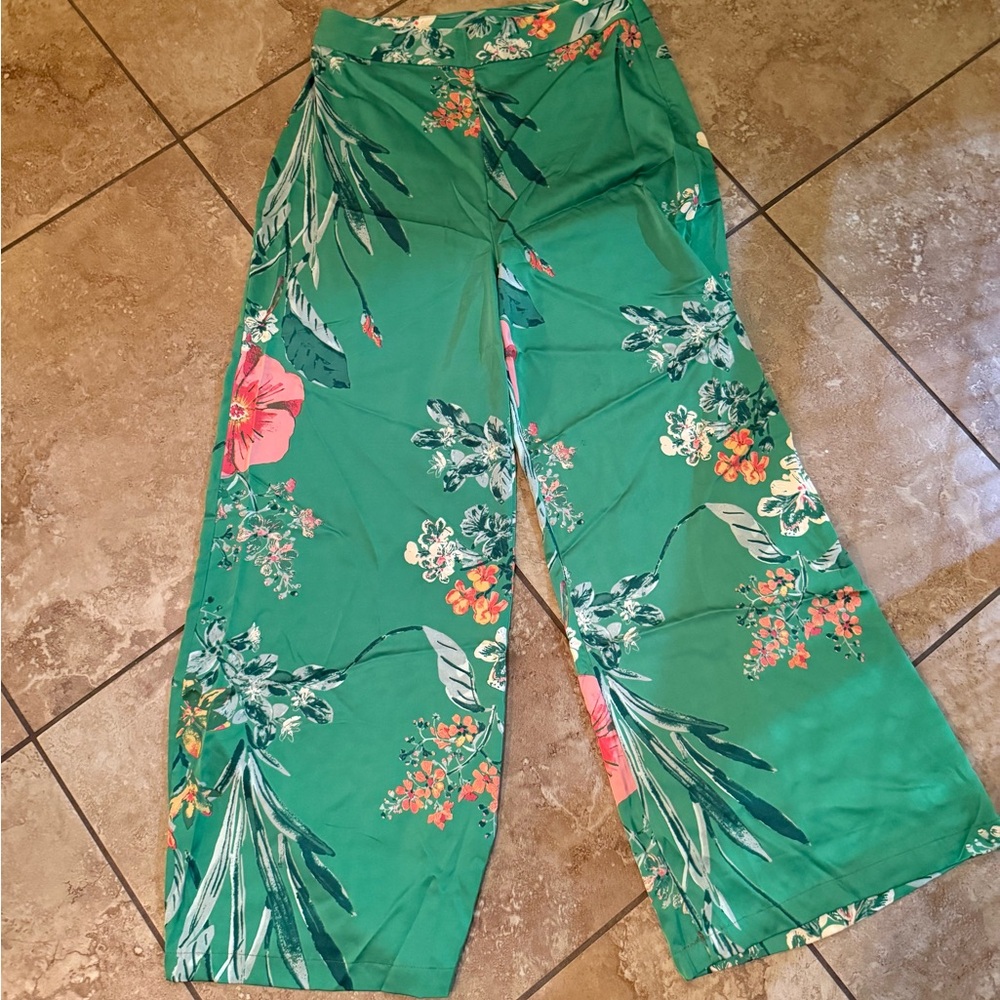 Lulu's Green Floral Print Pants